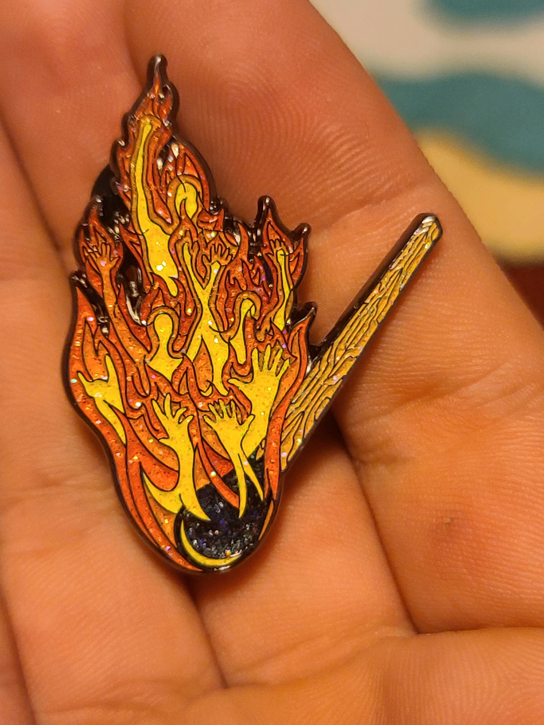 Light it Up LE pin (RoC x Pindrenalin collab)
